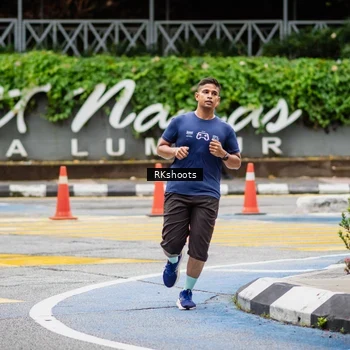 Runner Photo 8991244