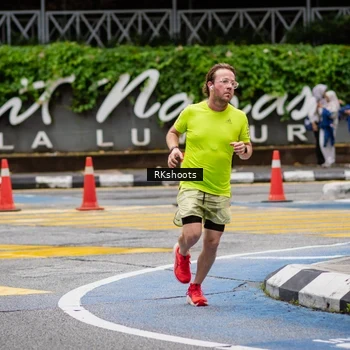 Runner Photo 8991245