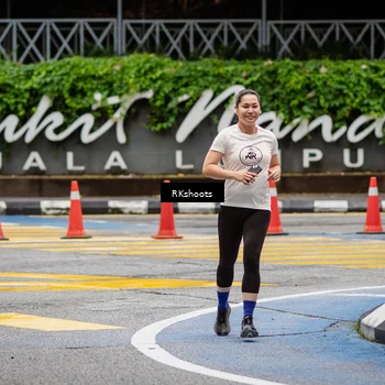Runner Photo 8991305