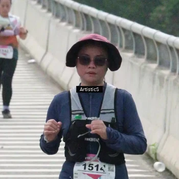 Runner Photo 8994410
