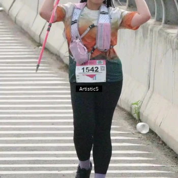 Runner Photo 8994434
