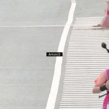 Runner Photo 8994445