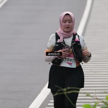 Runner Photo 8994499