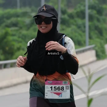Runner Photo 8994513