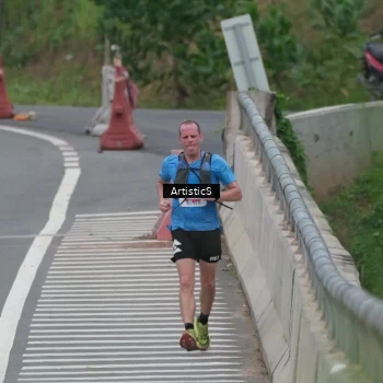 Runner Photo 8994568