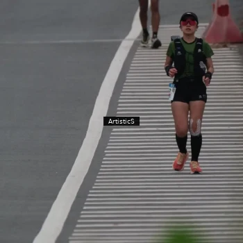 Runner Photo 8994609