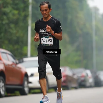 Runner Photo 8999123
