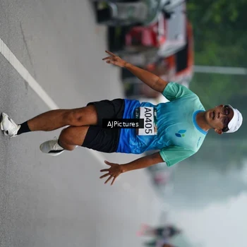 Runner Photo 8999398