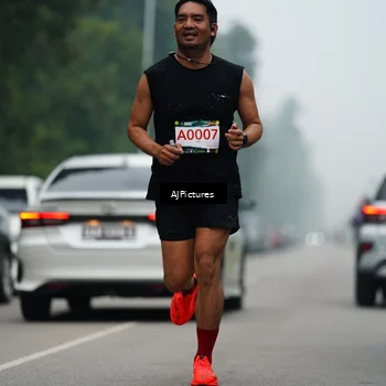 Runner Photo 8999412