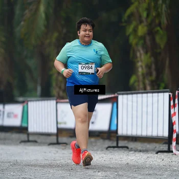 Runner Photo 8999415
