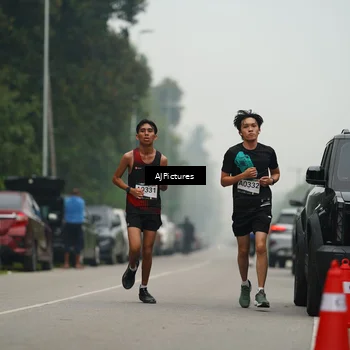 Runner Photo 8999436