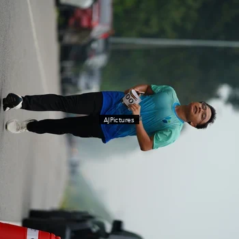 Runner Photo 8999471