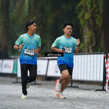 Runner Photo 8999479