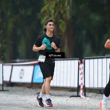 Runner Photo 8999483