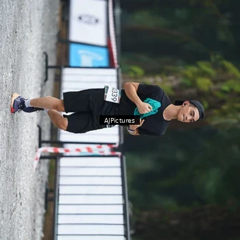 Runner Photo 8999485