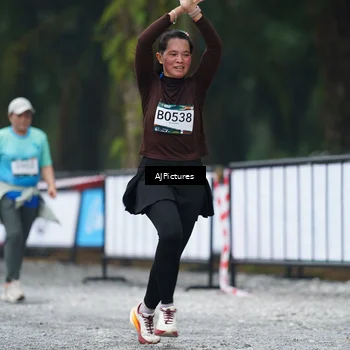 Runner Photo 8999500