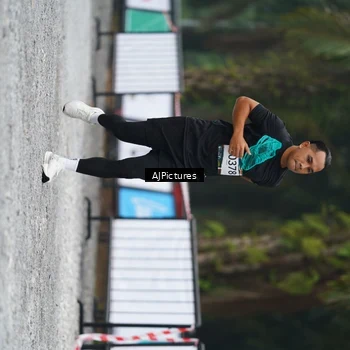 Runner Photo 8999503