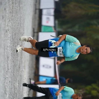 Runner Photo 8999519