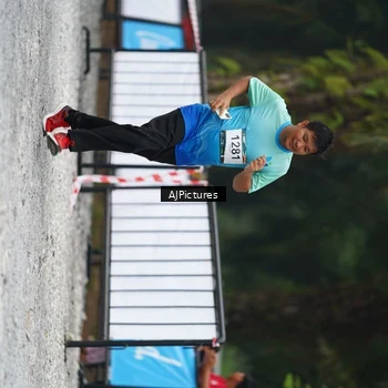 Runner Photo 8999524