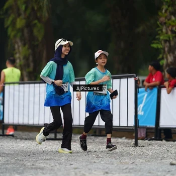 Runner Photo 8999532