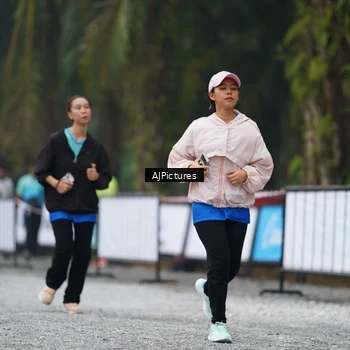 Runner Photo 8999544