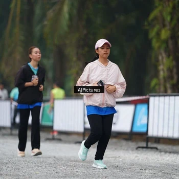 Runner Photo 8999548