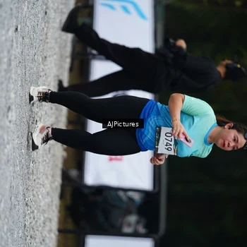 Runner Photo 8999555