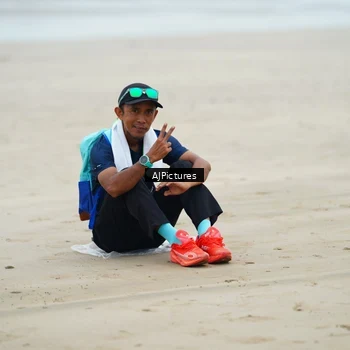 Runner Photo 8999711
