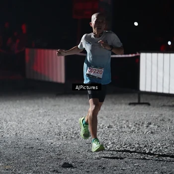 Runner Photo 9000296