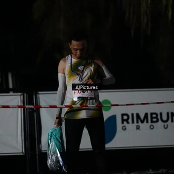 Runner Photo 9000302