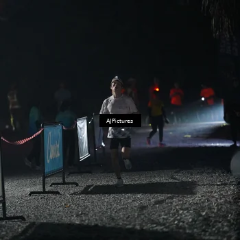 Runner Photo 9000512