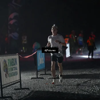 Runner Photo 9000523