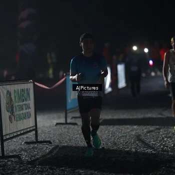 Runner Photo 9000607