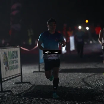 Runner Photo 9000637
