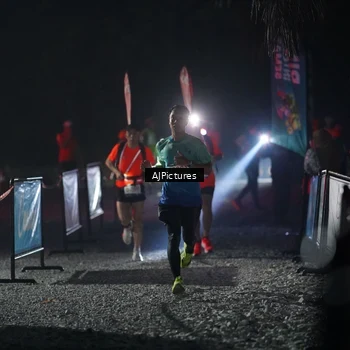 Runner Photo 9000674