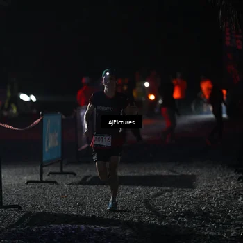 Runner Photo 9000710