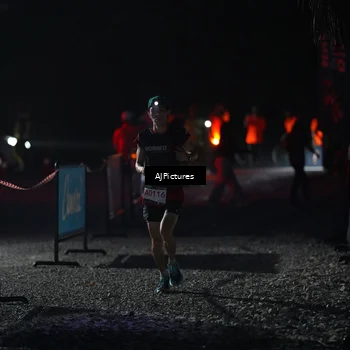 Runner Photo 9000718