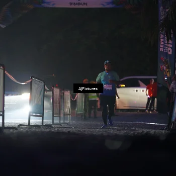 Runner Photo 9000728
