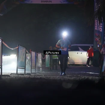 Runner Photo 9000736
