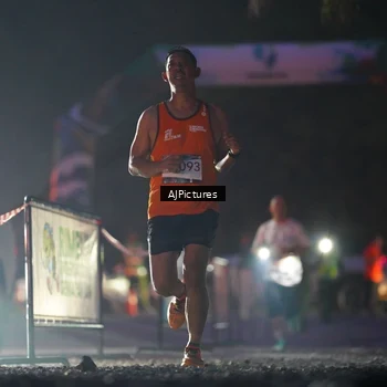 Runner Photo 9000773