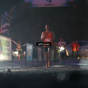 Runner Photo 9000777