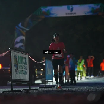Runner Photo 9000826