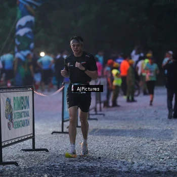 Runner Photo 9001095