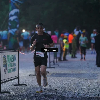 Runner Photo 9001115
