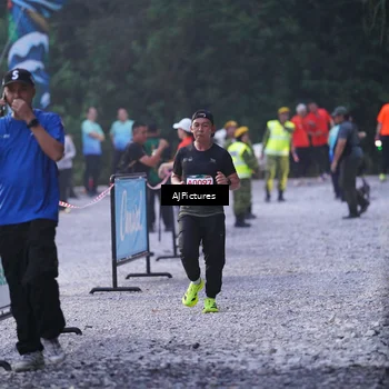 Runner Photo 9001206