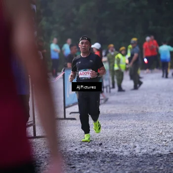 Runner Photo 9001220