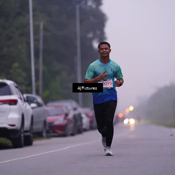 Runner Photo 9001333