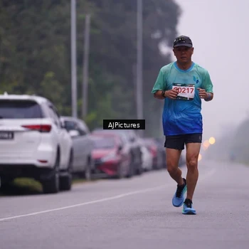 Runner Photo 9001363