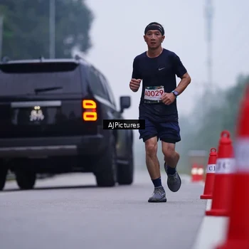 Runner Photo 9001385