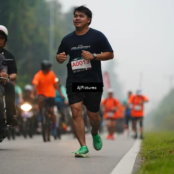Runner Photo 9001841